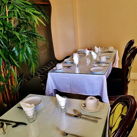 애비 롯지 B&B 3*