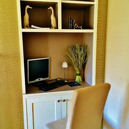 Abbey فندق مبيت وإفطار 3*