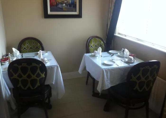 亚比小屋食宿酒店